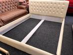 Chesterfield Maarssen  Leren Chesterfield bed ombouw 180x200, Ophalen, Overige materialen, Chesterfield, Tweepersoons