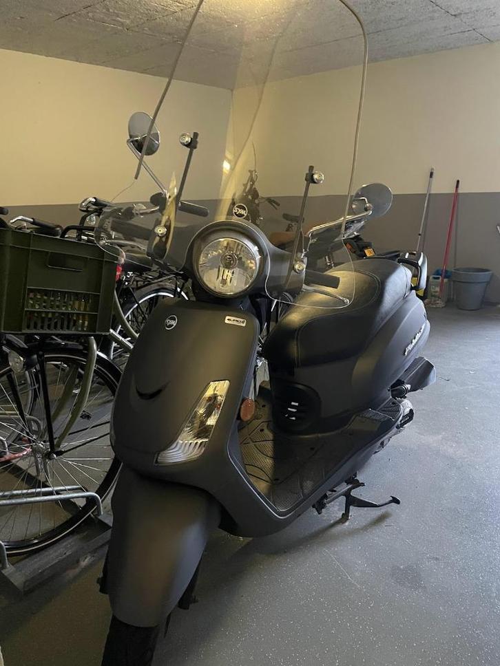 Sym Fiddle II scooter met diverse accessoires (goede staat), Fietsen en Brommers, Scooters | SYM, Gebruikt, Fiddle, Maximaal 45 km/u