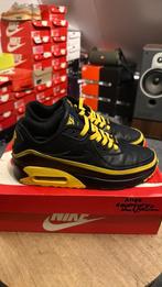 Nike Air Max 90 Undefeated Black Optic Yellow EU43, Kleding | Heren, Schoenen, Ophalen of Verzenden, Gedragen, Overige kleuren