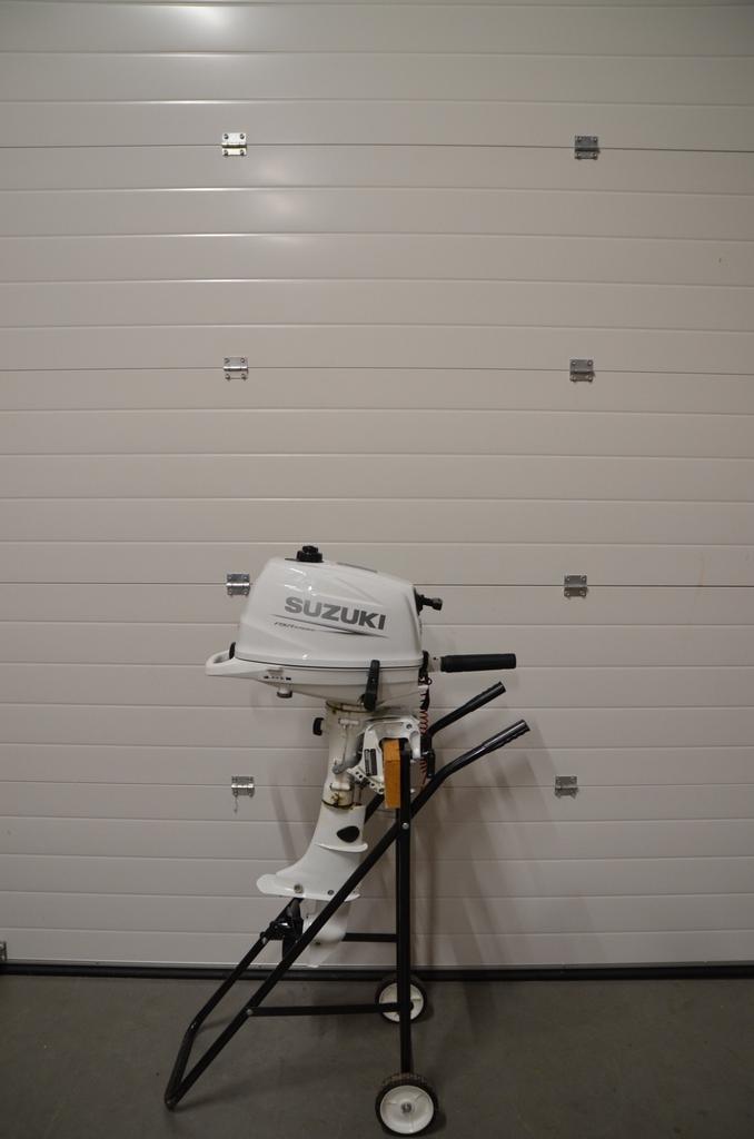 Suzuki 6pk kortstaart buitenboordmotor, Watersport en Boten, Buiten- en Binnenboordmotoren, Zo goed als nieuw, Benzine, 5 tot 10 pk