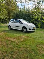 Renault Twingo met nieuwe apk!, Auto's, Voorwielaandrijving, Zwart, Wit, Bedrijf