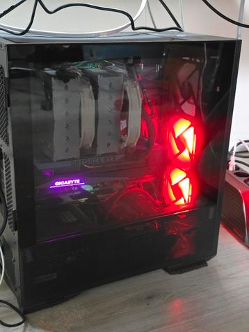 Gaming PC - Ryzen 7 5800X3D, RTX 3070 Ti beschikbaar voor biedingen