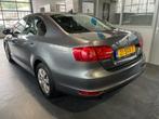 Volkswagen Jetta Verkocht!, Voorwielaandrijving, Euro 5, Stof, Gebruikt