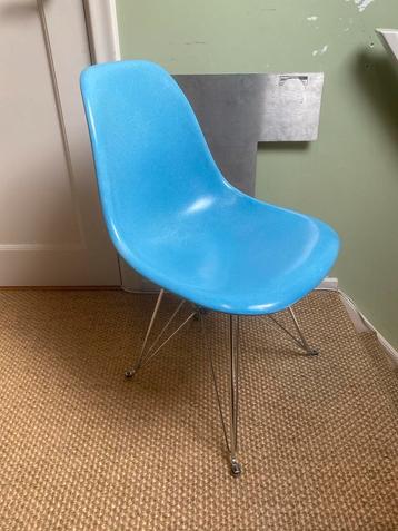 Eames Modernica Los Angeles Stoel - Oceaanblauw/Babyblauw beschikbaar voor biedingen