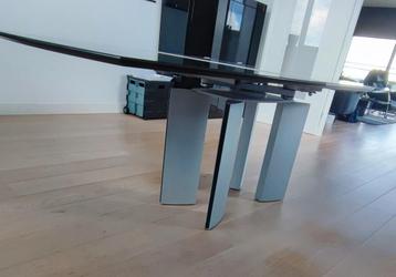 Zwarte Granieten Eettafel - Ronald Schmidt beschikbaar voor biedingen