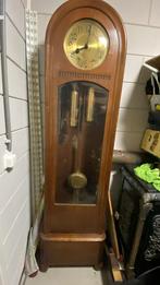 Unieke antieke duitse klok slag om het half uur, Huis en Inrichting, Woonaccessoires | Klokken, Ophalen of Verzenden, Wandklok