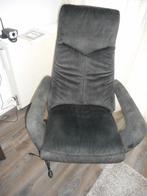 AANGEBODEN VRIJ NIEUWE ELEKTRISCHE STOEL., Ophalen, 75 tot 100 cm, Zo goed als nieuw, 75 tot 100 cm