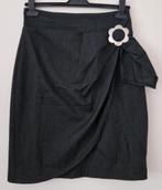 Zwarte dames rok Hi Fever maat 38 zgan *b, Kleding | Dames, Rokken, Zwart, Ophalen of Verzenden, Zo goed als nieuw, Boven de knie