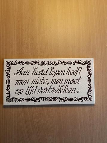 Verzameling Tekst Tegelborden beschikbaar voor biedingen