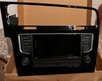 Orginele Autoradio VW Golf 7 met inbouw frame / front, Auto diversen, Autoradio's, Ophalen of Verzenden, Zo goed als nieuw