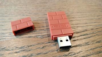 8BitDo usb reciever beschikbaar voor biedingen