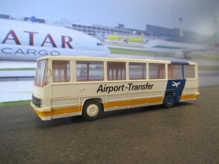 1971-2002 Ikarus 260 streekbus / stadsbus Airport Transfer, Hobby en Vrije tijd, Modelauto's | 1:87, Zo goed als nieuw, Bus of Vrachtwagen