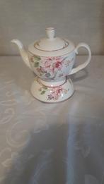 Royal Albert thee  pot en thee ligt., Ophalen of Verzenden