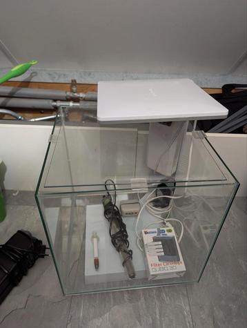 Superfish qubiq 30 pro aquarium  beschikbaar voor biedingen