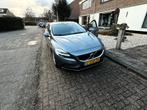Volvo V40 2.0 T2 122PK 2018 Grijs, Auto's, Volvo, Voorwielaandrijving, 65 €/maand, Zwart, 4 cilinders
