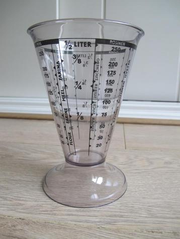 Nette kunststof maatbeker 0,5 liter van Emsa design beschikbaar voor biedingen