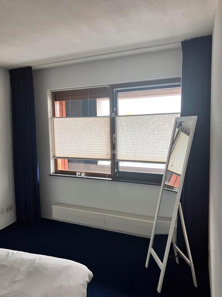 Verduisterende donkerblauwe gordijnen, Huis en Inrichting, Stoffering | Gordijnen en Lamellen, Zo goed als nieuw, 200 cm of meer