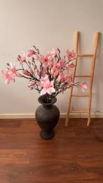 Zijden bloemen in vaas, Ophalen, 50 tot 75 cm, Aardewerk of Porselein, Zo goed als nieuw