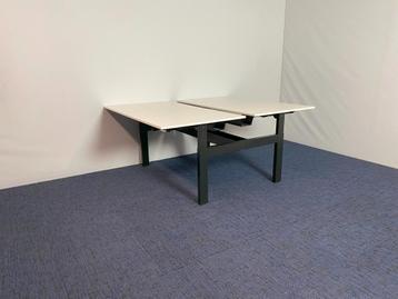 5 x Bench bureau Ahrend Balance, wit/zwart, 140 x 170 cm. beschikbaar voor biedingen