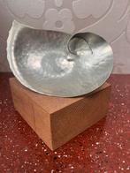Gehamerd tinnen schaaltje, Antiek en Kunst, Antiek | Tin, Ophalen of Verzenden