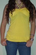 Top maat xs s geel rood wit kraaltjes topje shirt kleding, Verzenden, Geel, Zo goed als nieuw, Zonder mouw
