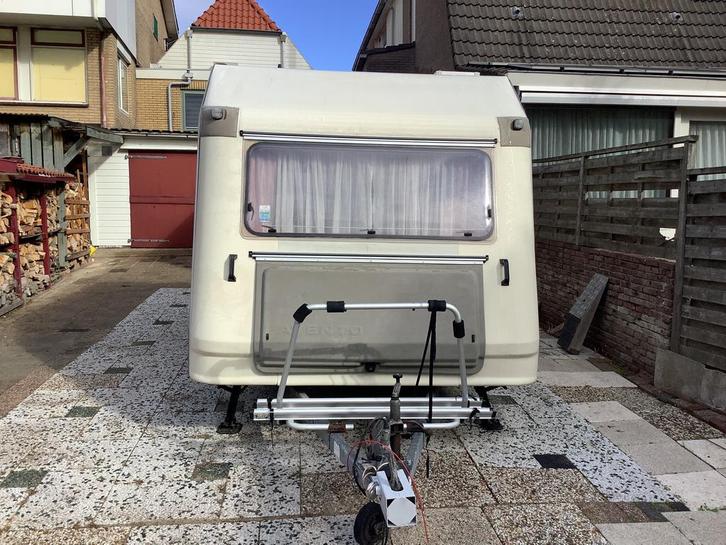 Avento royal 395 bj november 1993   € 2750=, Caravans en Kamperen, Caravans, Particulier, tot en met 3, 750 - 1000 kg, Treinzit