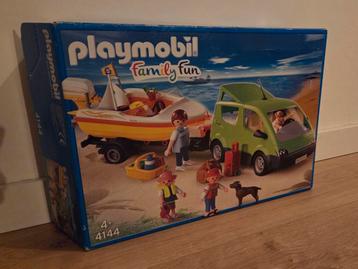 Playmobil 4144 Gezinsauto met Aanhanger - Nieuw! beschikbaar voor biedingen