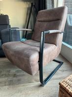 Fauteuil bruin microvezel met zwart stalen frame, Huis en Inrichting, Fauteuils, Ophalen, Zo goed als nieuw, 75 tot 100 cm, 50 tot 75 cm