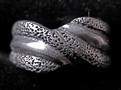 Zilveren 925 zilver ring mooi bewerkt fantasiefiguur mt 18.5, Sieraden, Tassen en Uiterlijk, Ringen, Nieuw, Dame of Heer, 18 tot 19
