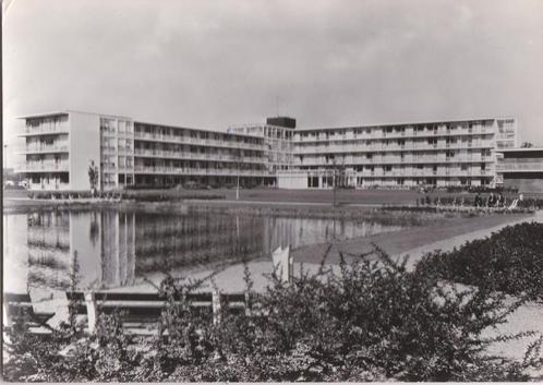 wageningen  bejaardencentrum ''nudehof'', Verzamelen, Ansichtkaarten | Nederland, Gelderland, 1960 tot 1980, Ophalen of Verzenden