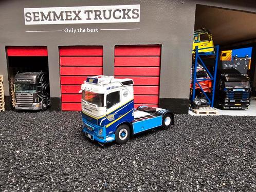 Wsi volvo fh4 flat roof b keus, Hobby en Vrije tijd, Modelauto's | 1:50, Zo goed als nieuw, Bus of Vrachtwagen, Wsi, Ophalen