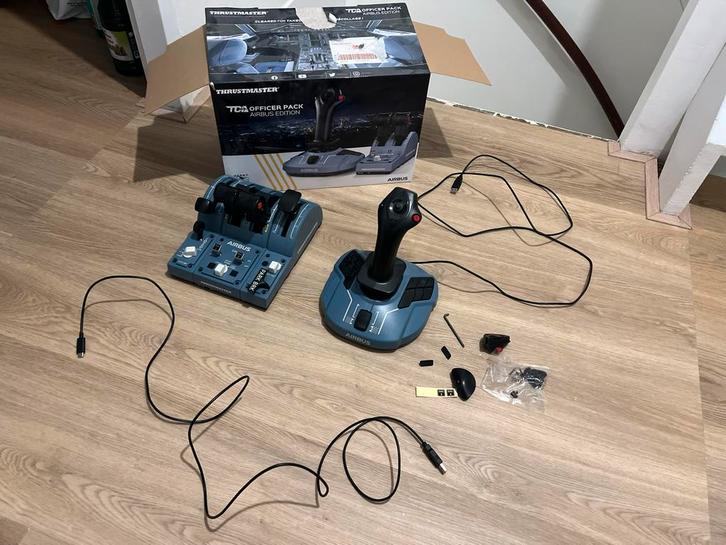Thrustmaster TCA Captain Pack Airbus Edition, Computers en Software, Joysticks, Zo goed als nieuw, Ophalen of Verzenden