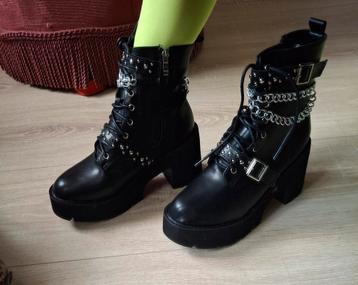 Dames schoenen boots zwart 42 beschikbaar voor biedingen