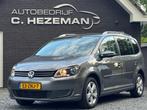 Volkswagen Touran 1.2 TSI Comfortline BlueMotion 7persoons N, Voorwielaandrijving, Euro 5, Stof, Zwart