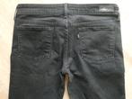 Mooie Zwarte Levi Skinny Slight Curve spijkerbroek,  30-34, Verzenden, Zwart, Zo goed als nieuw, W30 - W32 (confectie 38/40)