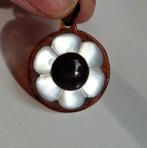 Hanger van parelmoer en schildpad lucite, Sieraden, Tassen en Uiterlijk, Ophalen of Verzenden, Overige materialen, Ketting