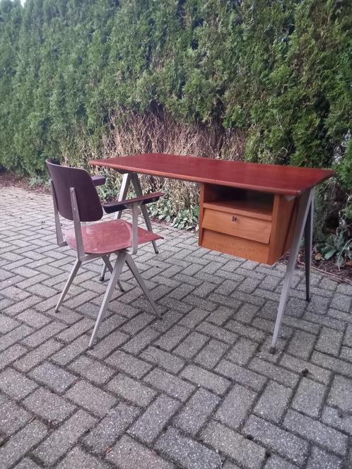 Retro galvanitas bureau met bijpassende stoel, Verzamelen, Retro, Huis en Inrichting, Ophalen