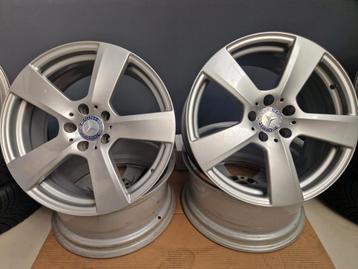 Originele 18 inch Mercedes Breedset beschikbaar voor biedingen