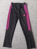 Adidas trainingsbroek maat 11/12 jaar zgan, Adidas, Zwart, Overige typen, Ophalen of Verzenden