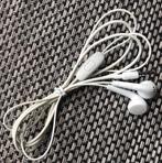 Witte LG Headset (Oordopjes; Oortjes), Gebruikt, Ophalen of Verzenden, In oorschelp (earbud)