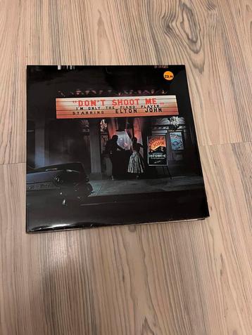 Don’t shoot me Elton John beschikbaar voor biedingen