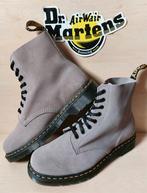 Dr. Martens 1460 Pascal, Zinc Grey Suède Maat: 43 UK9, Kleding | Heren, Schoenen, Nieuw, Ophalen of Verzenden, Dr. Martens, Veterschoenen