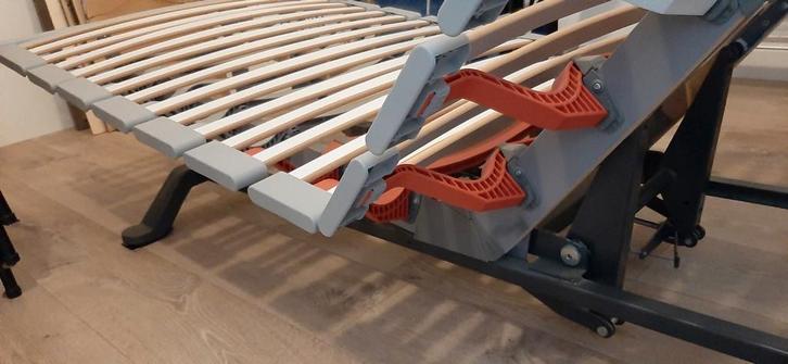 Swissflex lattenbodem, Huis en Inrichting, Slaapkamer | Matrassen en Bedbodems, Gebruikt, 90 cm, 200 cm, Eenpersoons, Ophalen