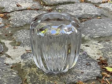 Val St Lambert, België: art deco vaasje met ribben ca. 1940 beschikbaar voor biedingen