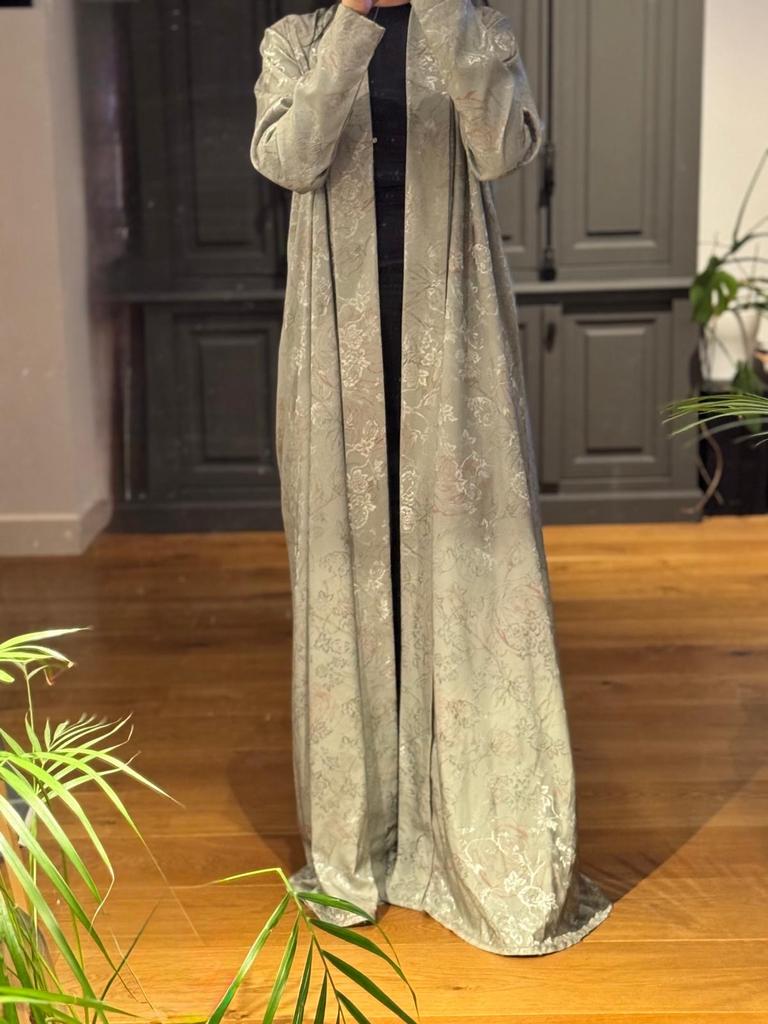 Prachtige custom made abaya, Overige kleuren, Ophalen of Verzenden, Zo goed als nieuw, Maat 36 (S)