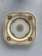 2x bord Royal Worcester, Ophalen of Verzenden