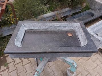 Wasbak Gootsteen Pompbak Belgisch hardsteen Trog beschikbaar voor biedingen