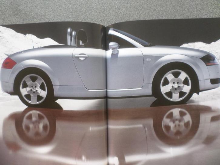 Audi TT Roadster & Coupe Map met 1.8 T & 3.2, Boeken, Auto's | Folders en Tijdschriften, Zo goed als nieuw, Audi, Verzenden
