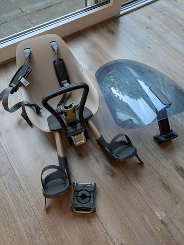 Urban Iki voorzitje met windscherm beschikbaar voor biedingen
