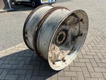 Fiat 13.6R36 set velgen gebruikt agrarisch beschikbaar voor biedingen